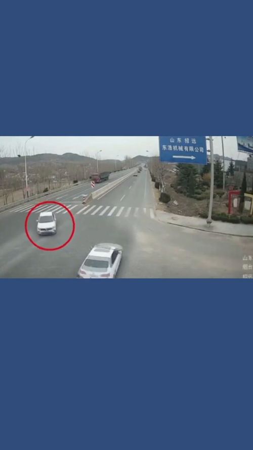 汽车转弯减速减多少